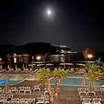 Apartment Cura Marina Seafront *