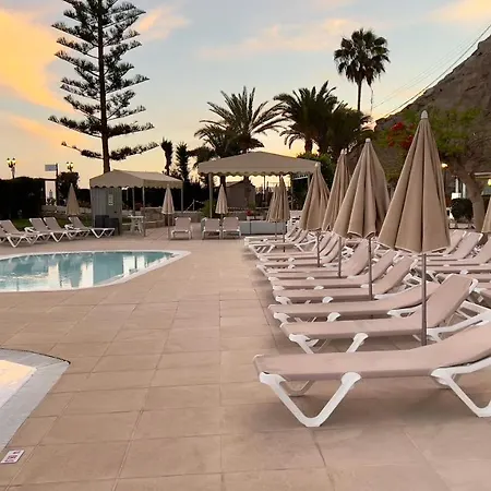 Apartment Seafront Playa Del Cura