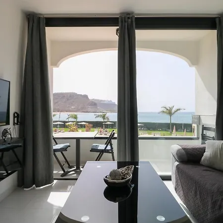 Seafront Playa Del Cura Apartment