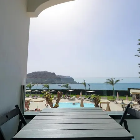 Seafront Playa Del Cura Apartment *