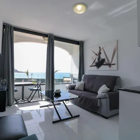 Seafront פלאיה דל קורה