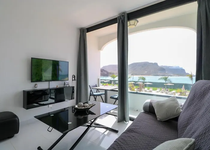 Appartement Cura Marina Seafront *