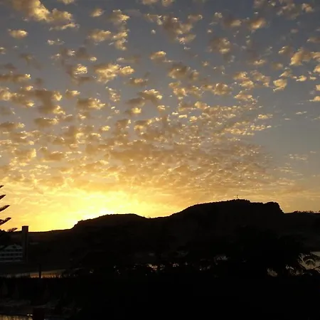 Seafront アパート *