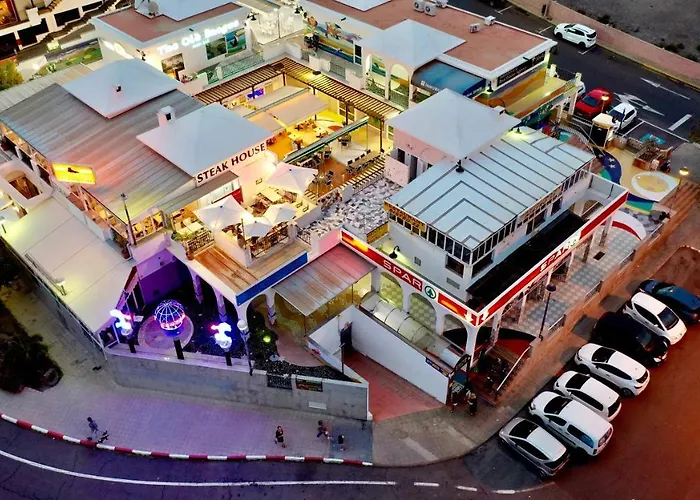 Apartment Cura Marina Seafront *